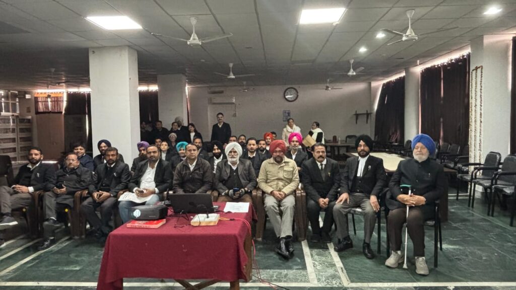 ਰੈਵੇਨਿਊ ਕੋਰਟ ਮੈਨੇਜਮੈਂਟ ਸਿਸਟਮ–2.0 ਸਬੰਧੀ ਦਿੱਤੀ ਆਨਲਾਈਨ ਸਿਖਲਾਈ