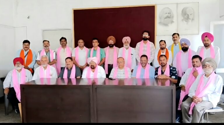 ਜਰਨਲਿਸਟ ਪ੍ਰੈਸ ਐਸੋਸੀਏਸ਼ਨ ਪੰਜਾਬ (ਰਜਿ.) ਵੱਲੋਂ ਲੁਧਿਆਣਾ ਇਕਾਈ ਦੇ ਅਹੁਦੇਦਾਰਾਂ ਅਤੇ ਕਾਰਜਕਾਰੀ ਮੈਂਬਰਾਂ ਨਾਲ ਵਿਸ਼ੇਸ਼ ਮੀਟਿੰਗ-ਲੁਧਿਆਣਾ